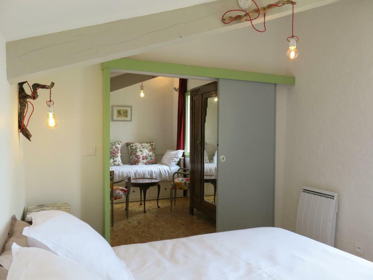 Bed and Breakfast La Buissonnière Oppède Esterno foto